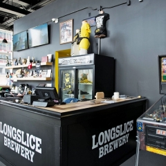 Corner bar at Longslice Brewery