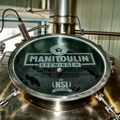 The full logo on a kettle lid