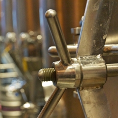 A latch to a fermentor